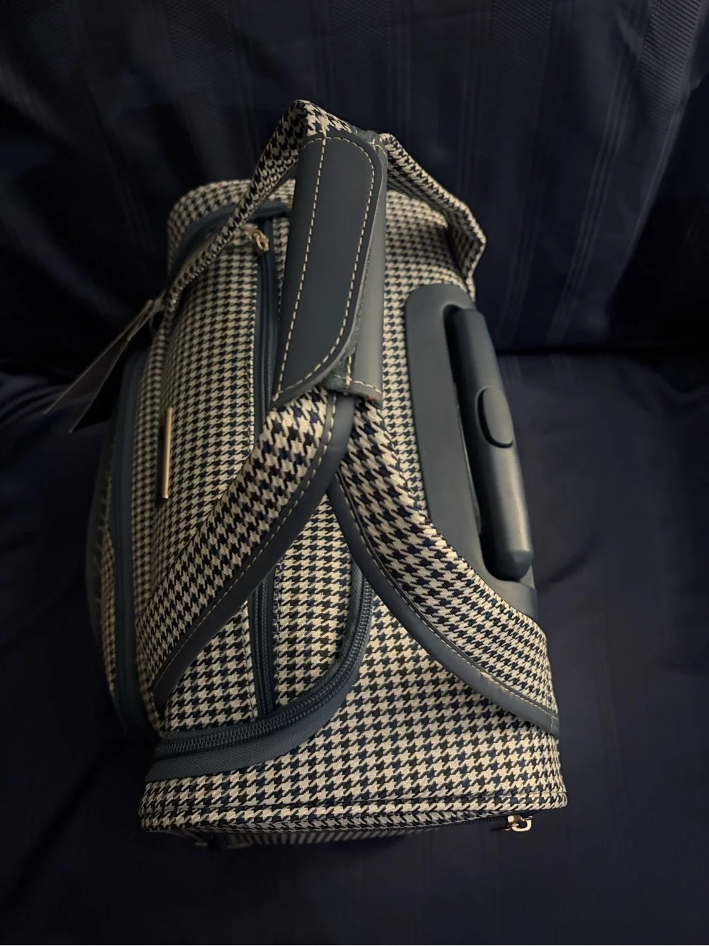 NWT London Fog Under the Seat Abbey lll Blue&White Houndstooth/Telescope/wheels
